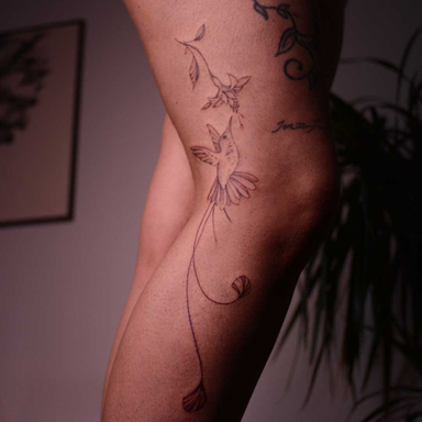 #tattoo #bordeauxtattoo #virginiatatouages #tatoueurbordeaux #tattoofrance #blackworktattoo #artisttattoo #arttattoo #artist #bordeauxmaville #blackworktattoo #tatouage #floraltattoo #art #berlintattooers #tattooers #berlintattoo