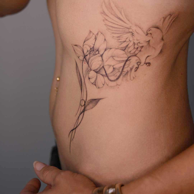 For Maryline 🕊️

#tattoo #lotustattoo #birdstattoo  #tatouagefemme #floraltattoo #finelinetattoo #botanicaltattoo #francetattoo #berlintattoo #bordeauxtattoo #bordeauxmaville #blackworktattoo #virginiatatouages #tattooers #tatoueur #tatoueurbordeaux