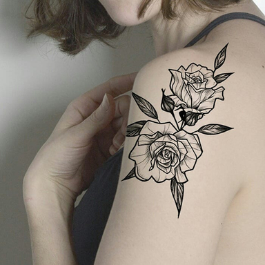♧ Roses disponible ♧ 
Contact 》》》v.garridomillan@gmail.com

#tattoobordeaux #tintanegra #tattooflower #tattoofleurs #tatouage #blackwork #simmulation